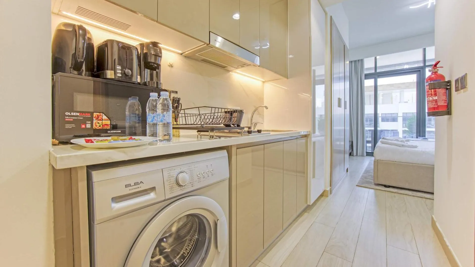 Stylish & Modern Studio In Azizi Riviera 34 Dubai Apartment